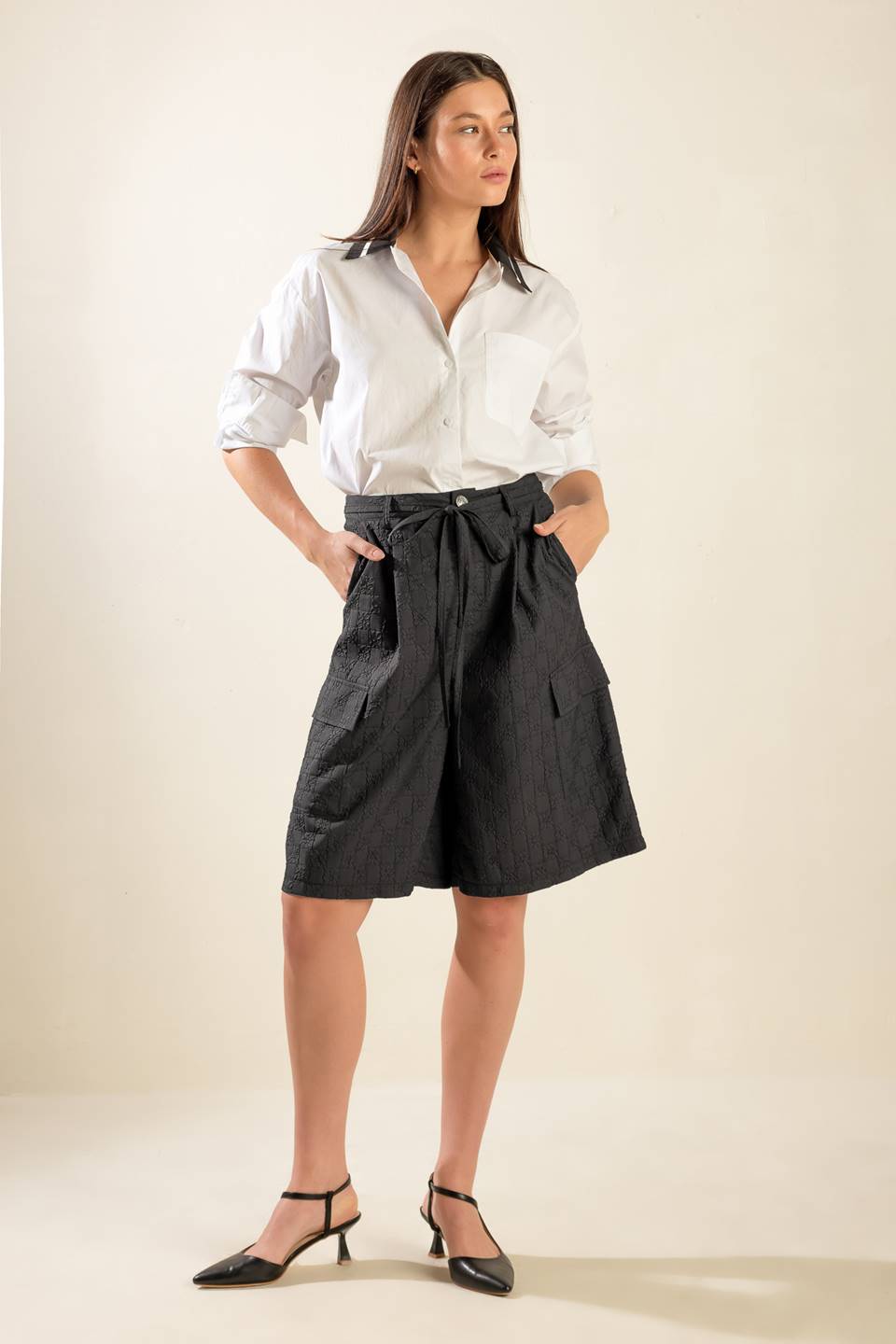 SEE WHAT HAPPENS WOVEN BERMUDA SHORTS Flying Tomato